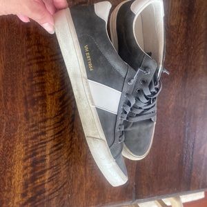VH grey 8.5 womens shoes